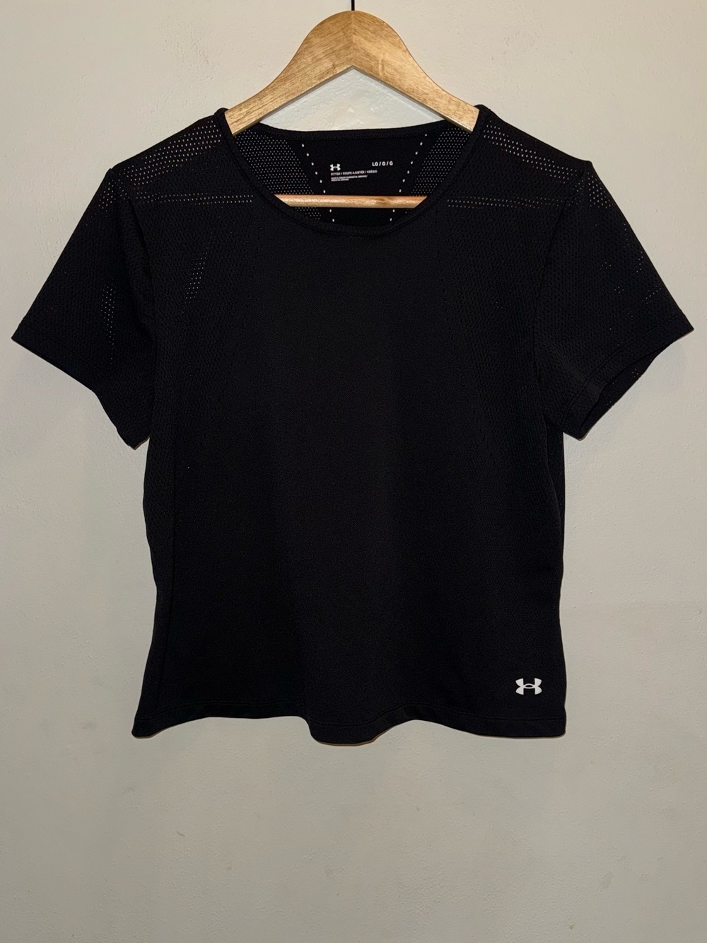 Under Armour Women’s Black Performance Short Sleeve Boxy T-shirt Size Large